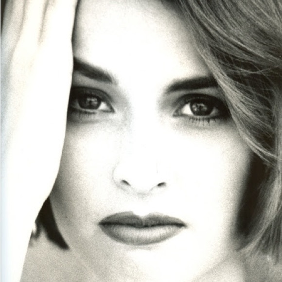 about PARROT KATIE🎀 - Picture 1 of 9